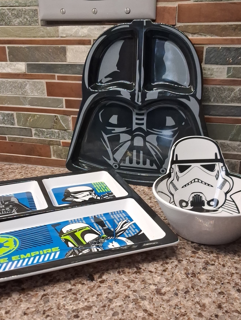 Star Wars Kids Dish Set Darth Vader & Stormtrooper in Black White Blue